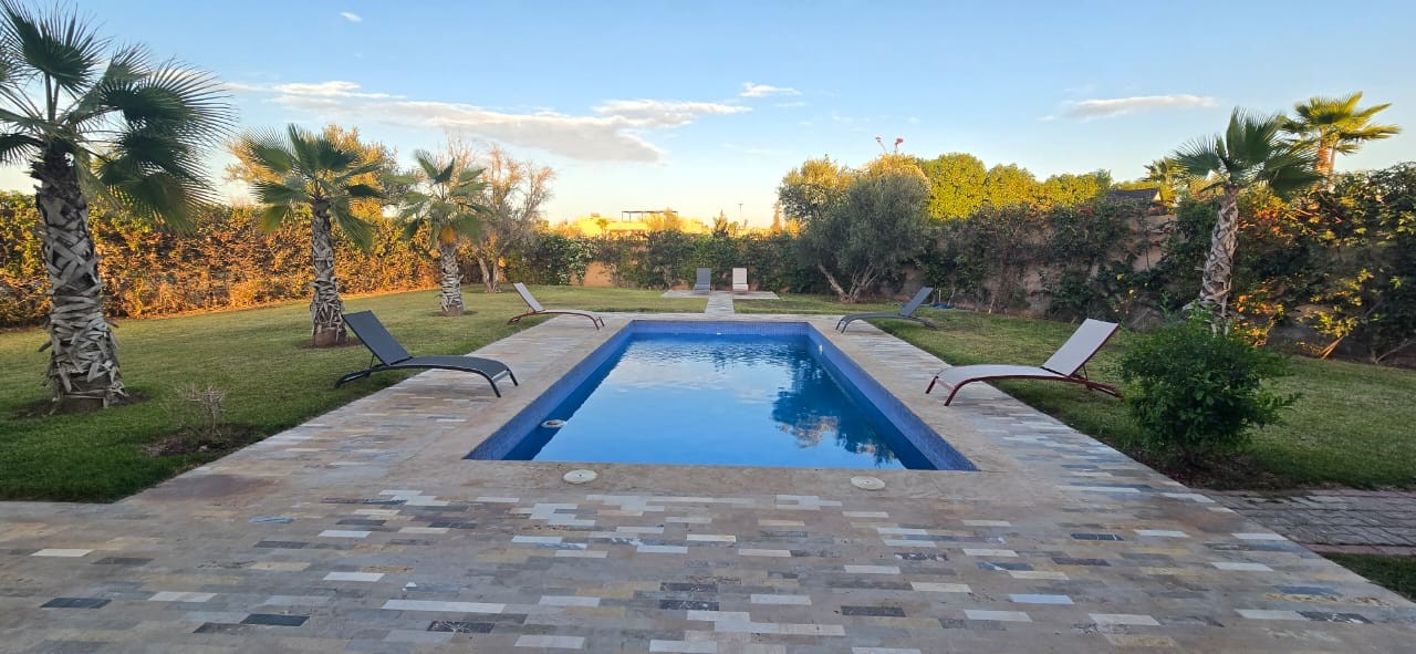 Villa, Route de Fès