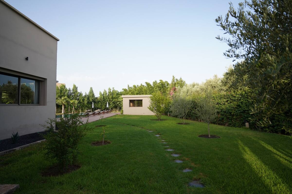 Villa, Route de Fès