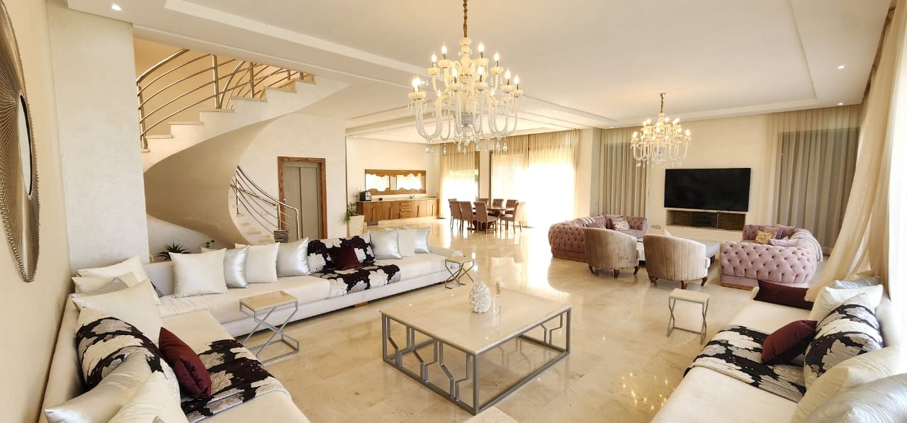Villa de standing, Route de Tahanaout