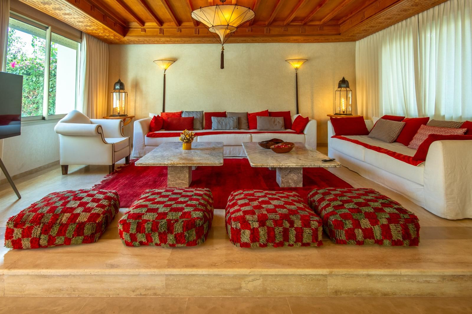Villa, Amelkis