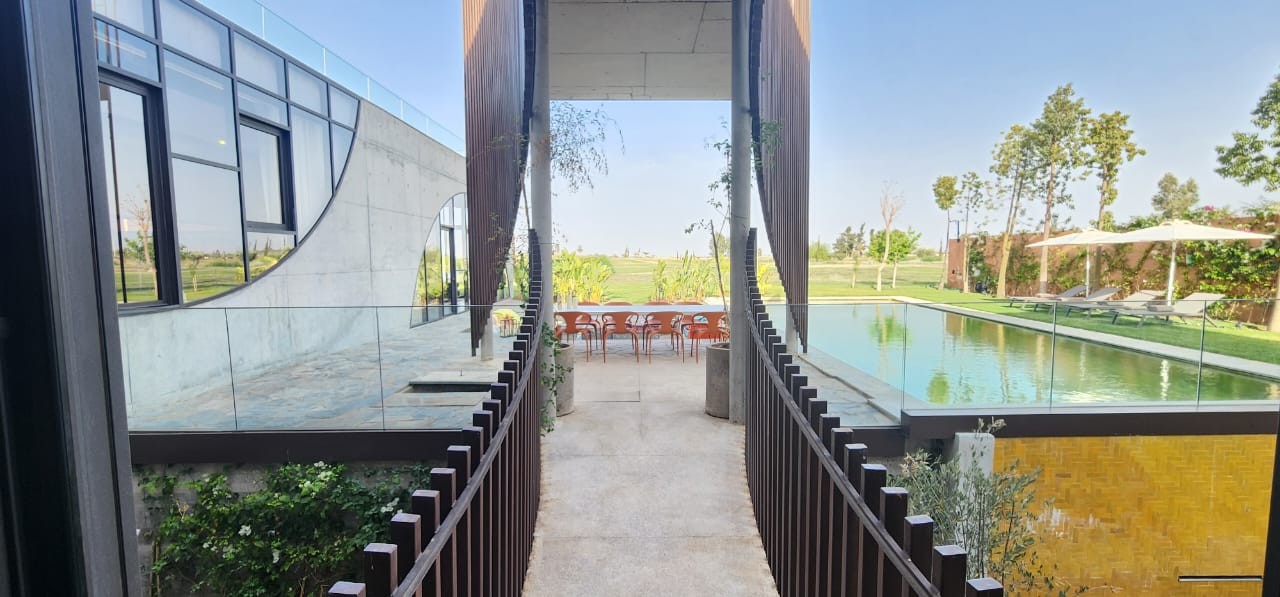 Villa, Amelkis