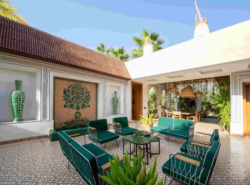 Villa, Amelkis area