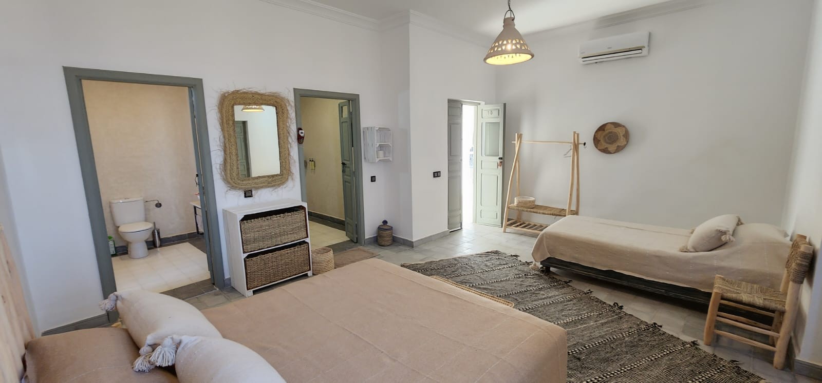Villa de standing, Route de Casablanca