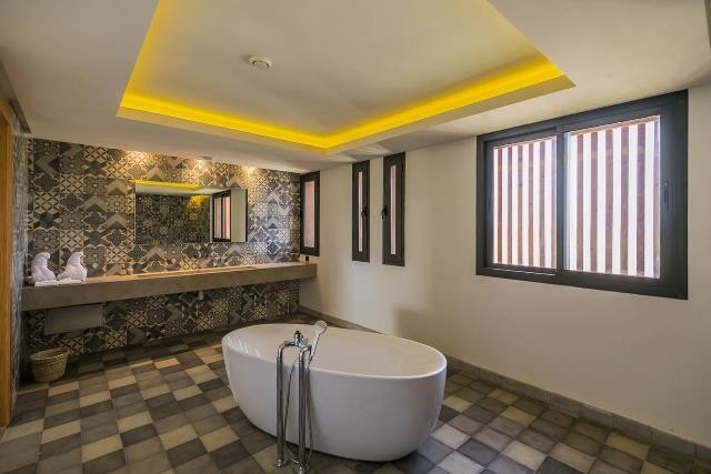 Luxury villa, Amelkis area