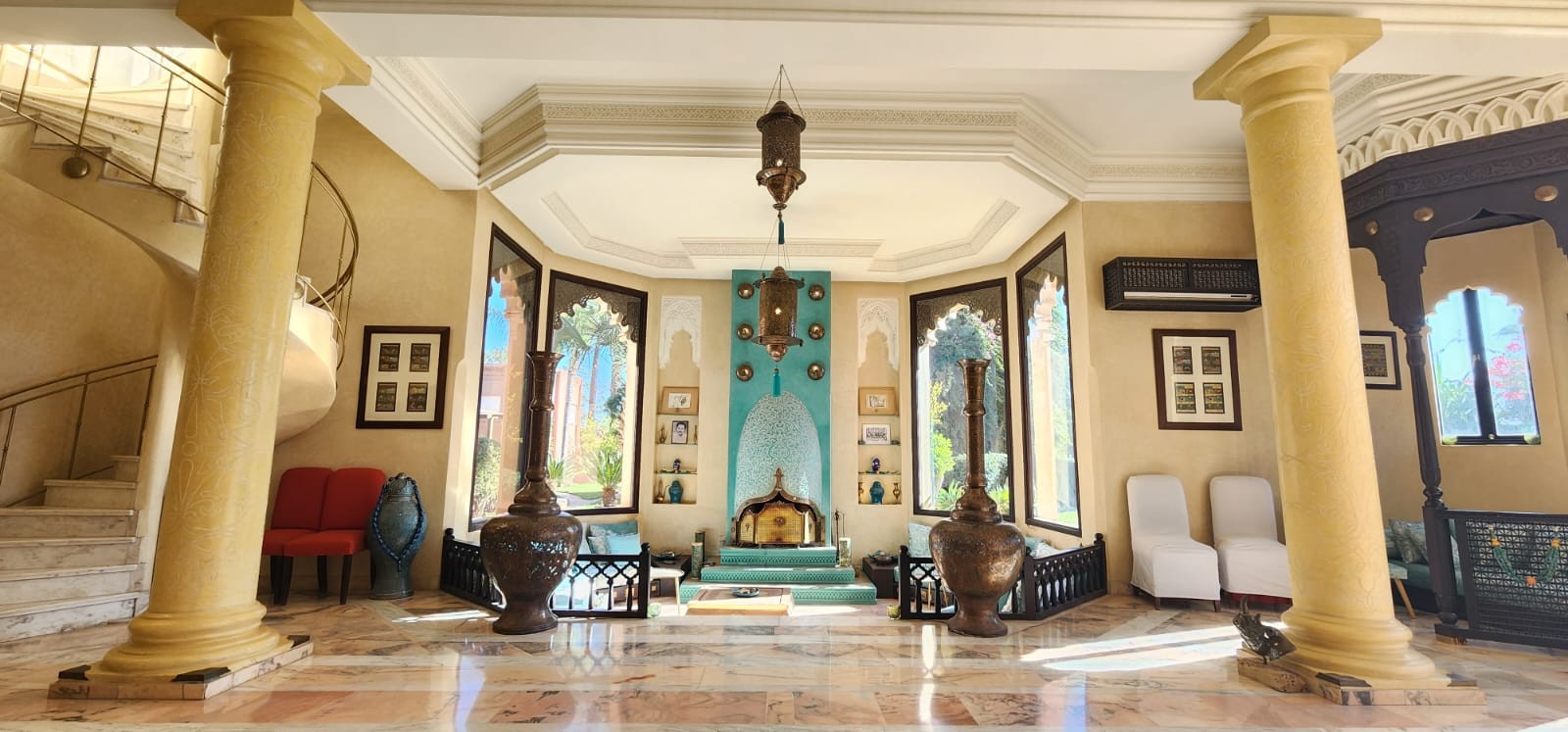 Villa, Targa