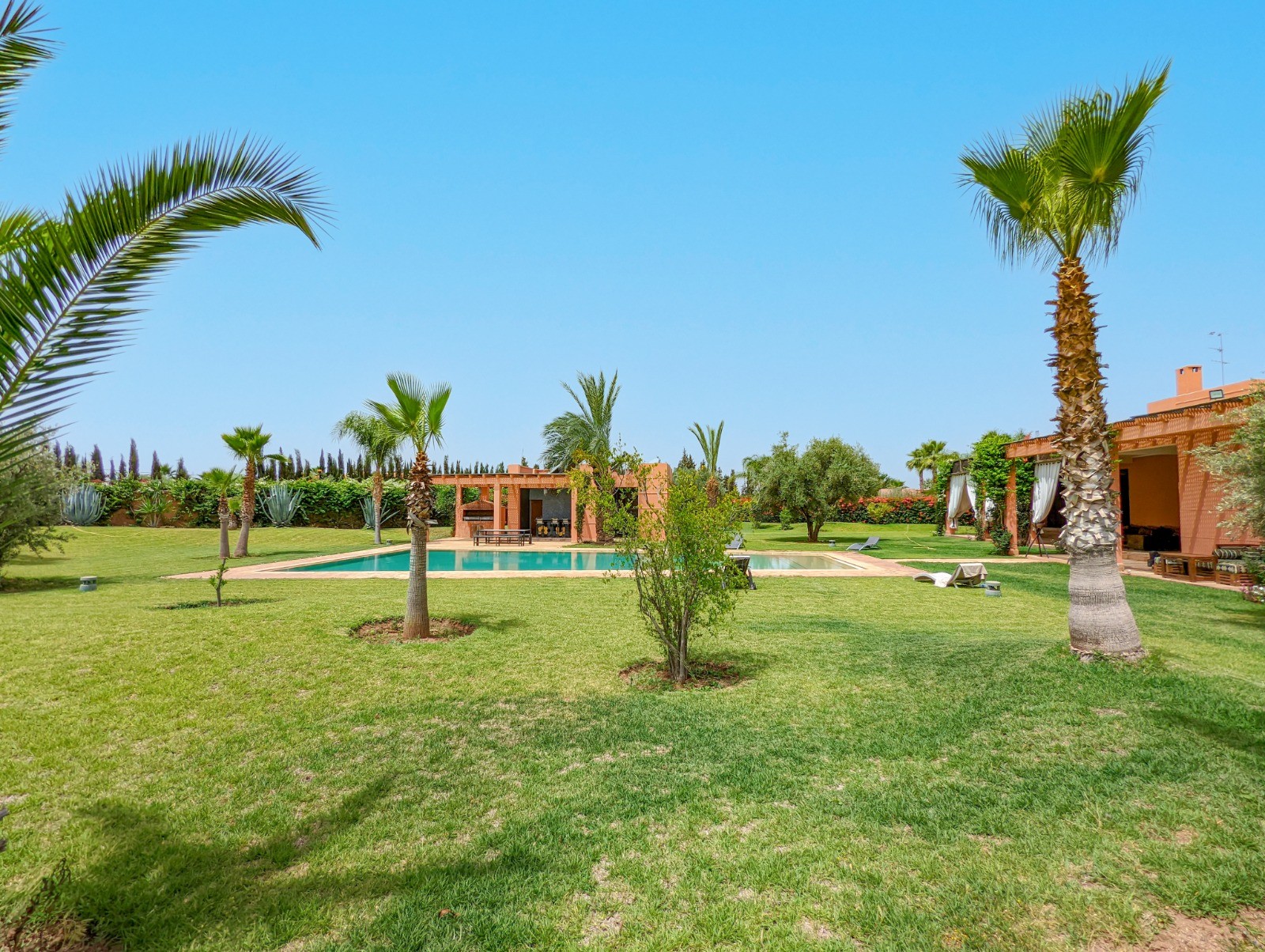Luxury villa, Road to Ouarzazate