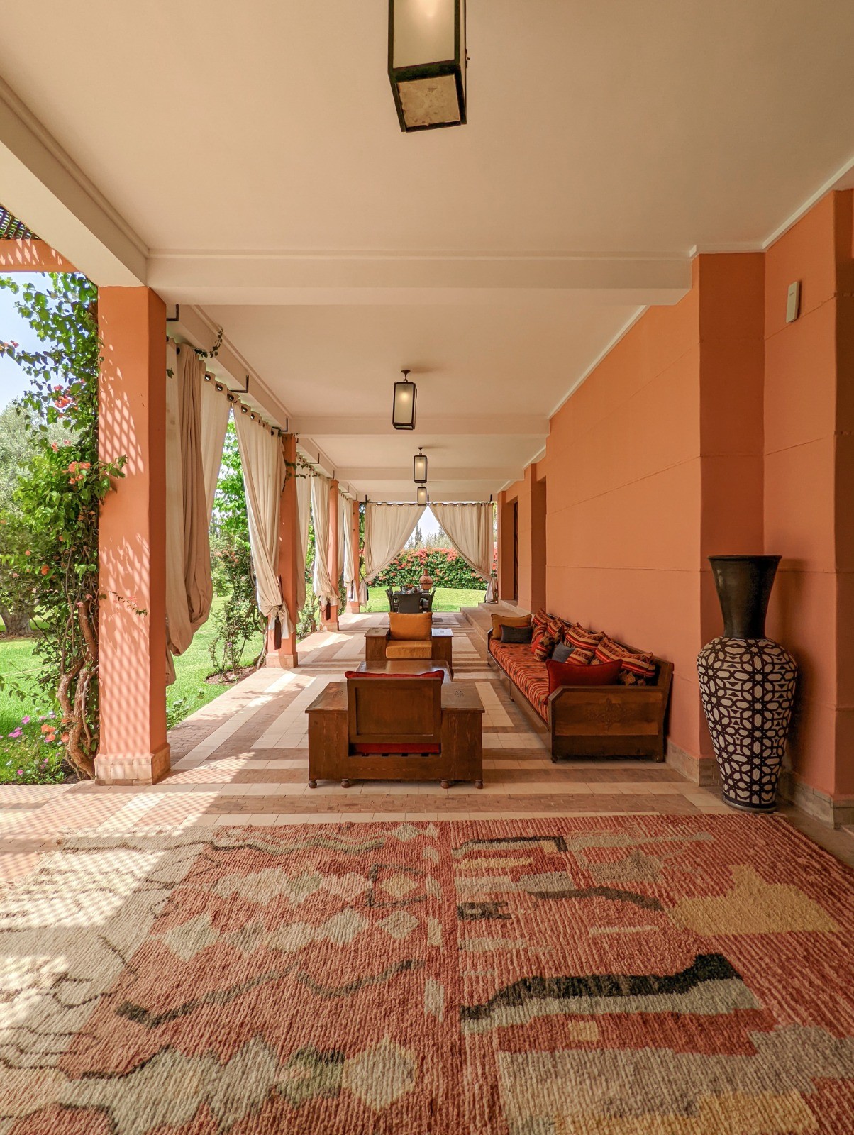 Luxury villa, Road to Ouarzazate