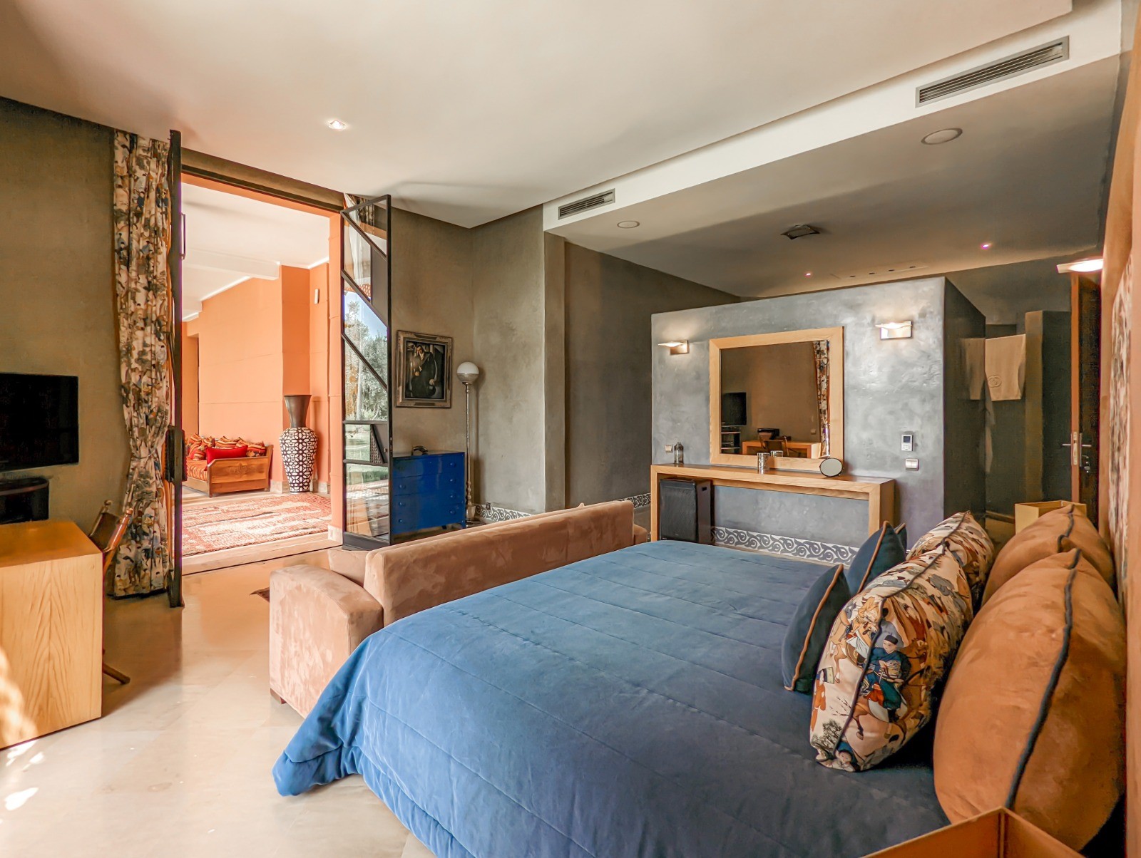 Luxury villa, Road to Ouarzazate